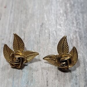 Vintage Flower and Leaves Earrings.